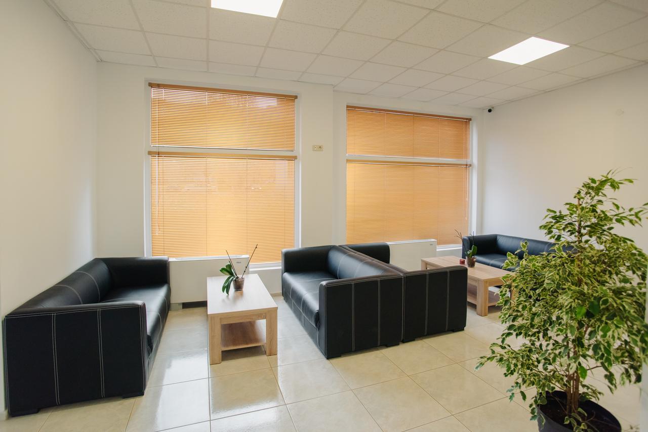 Pansion Storgozia Aparthotel Pleven Exterior photo